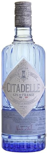 CITADELLE Gin - Distilled Gin - Origine : France/Poitou-Charentes - Notes Herbacées, Fleuries et d'Agrumes - Idéal en cocktail comme le Gin Tonic - 44% Alcool - 70 cl