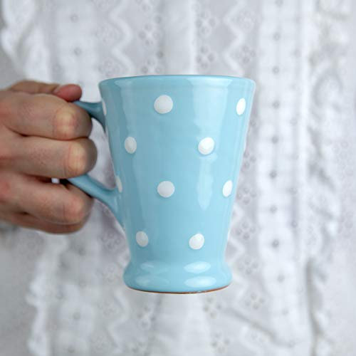 City to Cottage | Tasse Mug à café latte, à thé | bleue ciel à pois blancsen céramique avec grande anse faite et peinte à la main