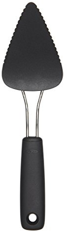 OXO Good Grips Pelle à tarte flexible en nylon Noir