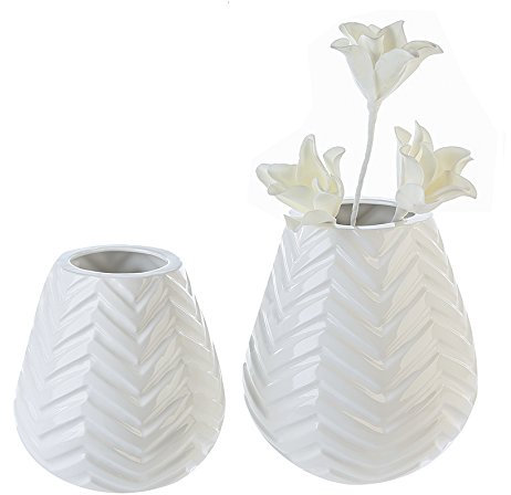 Casablanca - Vase Tao aus Porzellan - weiß glänzend mit Zick-Zack-Dekor LP: 21,50 €