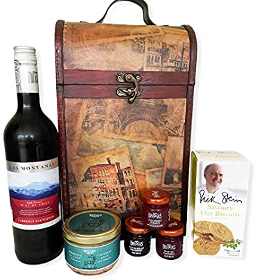 The Premium Clarendon Vintage Wooden Chest Hamper with 750ml Montanas Red Wine and Snacks - Ideal Present for Birthdays, Anniversaries, Retirement