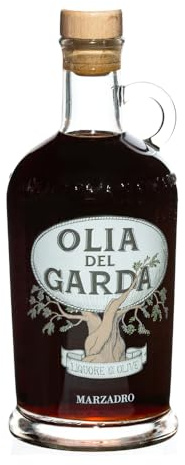 Marzadro Olia del Garda Olivenlikör 0,7 l, 40% vol. | Handwerklicher Likör aus Trentiner Oliven – rustikale Karaffe mit Korkstopfen, ideal als edles Geschenk