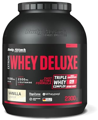 Body Attack Extreme Whey Deluxe Vanilla Cream, 2,3 kg - Made in Germany - Eiweißpulver mit Aminosäuren, Triple-Whey-Complex, CFM Isolate, perfekt lösliches Protein-Pulver, fettarm, zuckerarm | Eiweißpulver mit Aminosäuren, Triple-Whey-Complex, CFM Isolate, perfekt lösliches Protein-Pulver, fettarm, zuckerarm