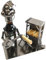 Extravaganter Bier Flaschenhalter Holzfäller aus Metall Höhe 24 cm