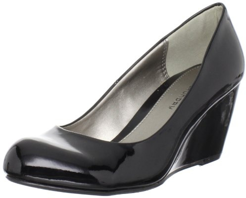 CL by Laundry Women's Nima Wedge Pump, Black Patent, 9 M US