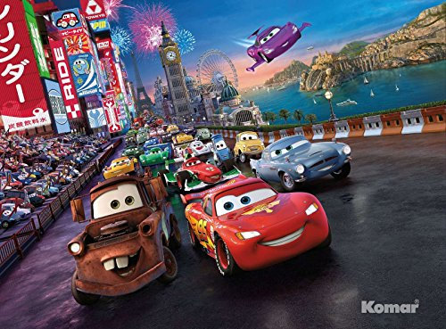 empireposter Cars Race - Disney Foto-Tapete - Wallpaper - Mural 254x184cm - 4-teilig. Beigelegt sind eine Packung Kleber und eine Klebeanleitung.