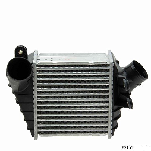 NISSENS 96759 Ladeluftkühler/LLK Anschluss links gewinkelt ohne Schnellkupplung Turbokühler Kompatibel mit VW New Beetle Schrägheck 9C1, 1C1 1C0145803 376787714 1C0145803A