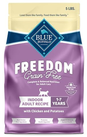 Blue Buffalo Freedom Grain-Free Adult Dry Cat Food, Complete & Balanced Nutrition for Indoor Cats, Made with Natural Ingredients, Chicken Recipe, 5-lb. Bag