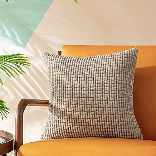 CaliTime Kissenbezüge Kissenhülle Kissenbezug Komfortable supersofte Cordhose Corn Striped Both Sides Dekokissenbezug 45cm x 45cm Licht Taupe