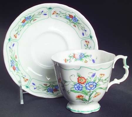 Hamlyn ROYAL ALBERT TEA CUP & SAUCER - NEW -UK MADE