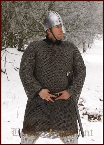 Battle-Merchant Kettenhemd Hauberk, unvernietet, ID 8 mm, brüniert BMSB | Mittelalter Kettenrüstung, Rüstung, für Reenactment, LARP & Historische Darstellungen
