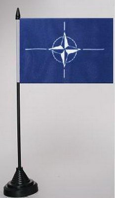 Tischflagge mit Ständer/Tischfahne NATO 10x15cm