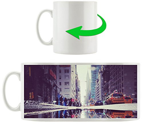 New York Times Square mit Spiegelung, Motivtasse aus weißem Keramik 300ml, Tolle Geschenkidee zu jedem Anlass. Ihr Neuer Lieblingsbecher für Kaffe, Tee und Heißgetränke.