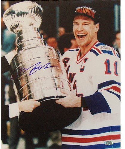 NHL New York Rangers Mark Messier Tasse auf der Seite, vertikales Foto, 20,3 x 25,4 cm
