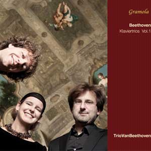 GRAMOLA