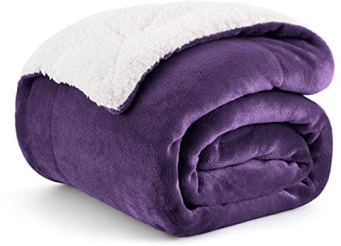 Bedsure Sherpa Fleece Throw Blanket - Fluffy Microfiber Solid Blankets for Bed and Couch Throw/Single Size, Purple, 130x150cm