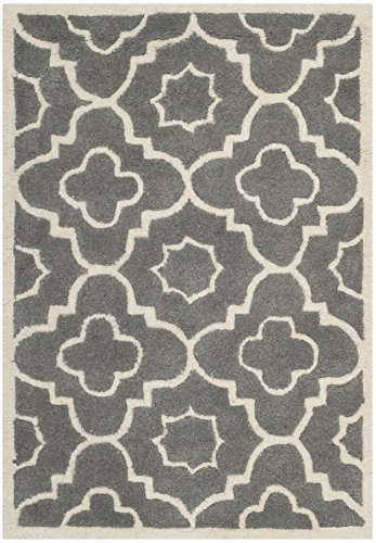 SAFAVIEH Zeitgenössische Teppich für Wohnzimmer, Esszimmer, Schlafzimmer - Chatham Collection, Kurzer Flor, Dunkelgrau und Elfenbein, 61 X 91 cm