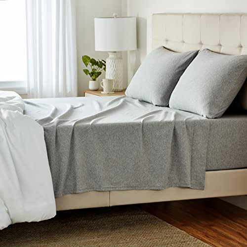 Amazon Basics Bettwäsche-Set aus Meliertem Baumwoll-Jersey - Queensize-Bettgröße, Hellgrau mit Leichtem und Atmungsaktivem Spannbettlaken (1x), Betttuch (1x) und Kissenbezügen (2x), 4 Stück, Einfarbig