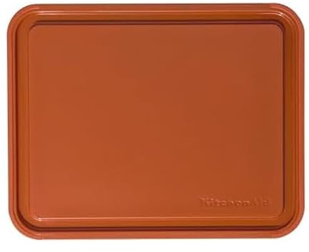 KitchenAid Klassisches Kunststoff-Schneidebrett mit umlaufendem Graben und rutschfesten Kanten, spülmaschinenfest, 20,3 x 25,4 cm, gebranntes Orange