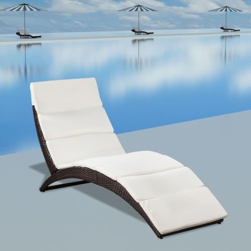QZZCED Sonnenliege aus PE-Rattan, faltbar, mit cremeweißem Kissen, Gestell aus beschichtetem Stahl, wetter- und UV-beständig, für Garten oder Terrasse, ergonomisches und komfortables Design