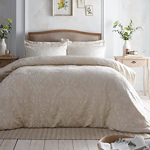 Appletree Champagne Floral Jacquard Duvet Cover Super King 260 x 220 cm – Soft Touch Microfibre – 2 Pillowcases – Luxury Bedding Set with Bird and Flower Design – Heavyweight Fabric