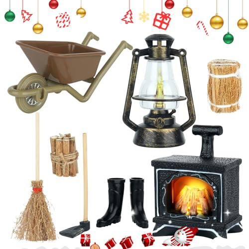 FENGQ Wichtel Zubehör Set, Miniatur Zubehör Weihnachten Puppenhaus Zubehör Vintage Glühender Kamin Kerosinlampe Hacke Heuhaufen Brennholz Gummistiefel 1/12 DIY Deko Se Geschenk für Puppenhaus