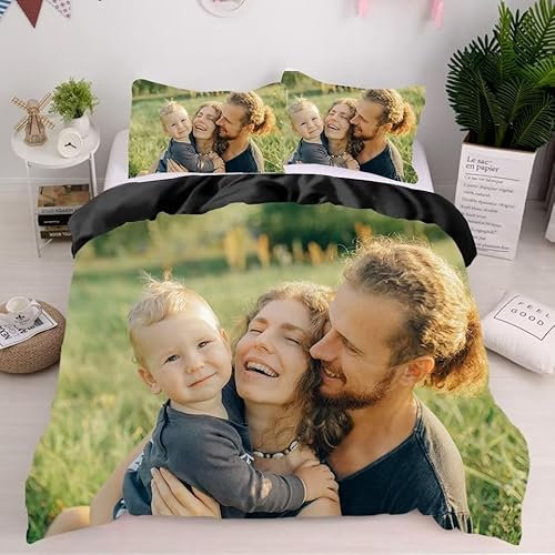 GLIKW Personalisierte Bettwäsche Set mit eigenem Foto Name, Mikrofaser Bettbezug + 2 Kissenbezug Selbst Gestalten Bedrucken Lassen Bettwäsche für Familie Weihnachten Geschenk (Schwarzes Futter)