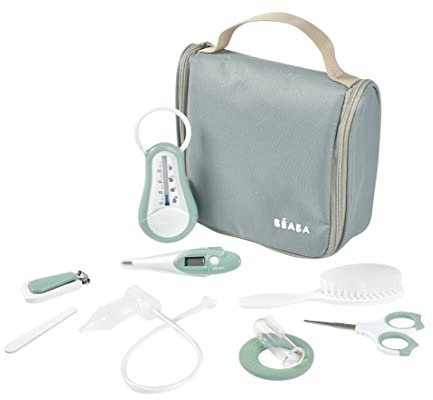 Béaba, Trousse de Toilette Bébé Nomade - 9 Accessoires dont Thermomètre de Bain, Thermomètre Digital, Anneau de Dentition, Masseur de Gencives, Mouche Bébé Manuel, Vert sauge
