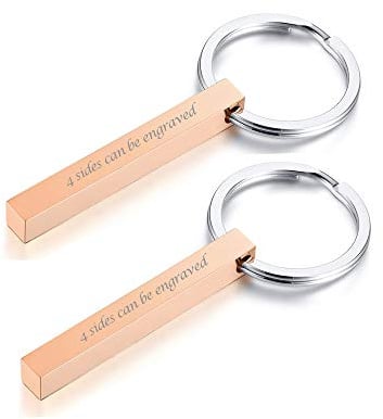 VNOX Personnalisé Couples BFF Frères Sœurs Famille Partenaire Porte-clés 4 Côtés Nom 3D Barre Cuboïde Vertical Porte-clés Bagages/Sac Accessoires,Gravure Gratuite