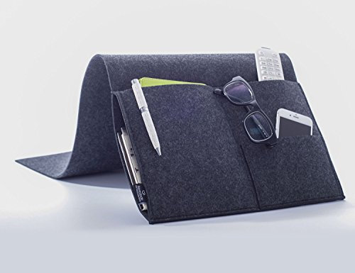 Tolles Geschenk: Sofa-Organizer, Bett-Organizer BETTOTTO, Sesseltasche aus Filz, extra lang für sicheren Halt, Zeitschriften, Bücher, Fernbedienung, Kindle, Handy, Tablet in Reichweite, 35 x 30 cm