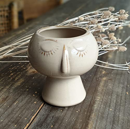 Madam Stoltz Blumentopf Übertopf Pflanzentopf mit Gesicht-Prägung 11,5 cm beige Steingut Skandi Landhaus