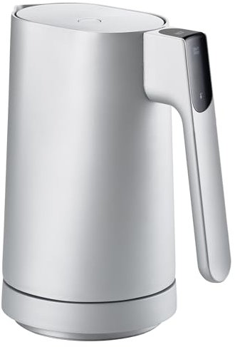 Jacob Jensen Elektrischer Wasserkocher mit Temperatureinstellung von 70°C bis 100°C, Warmhaltefunktion, Signalton, LED-Display mit Temperaturanzeige & Touch-Bedienung, BPA-Frei, 1,2 Liter, Silber