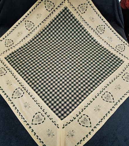 Aude Home Quadratische Tischdecke 85x85, Polyester, Grün, Kariert, Herz, Feine Stickerei, Esstisch, Rustikal mit Herz-Motiv und Karomuster in Grün-Weiß