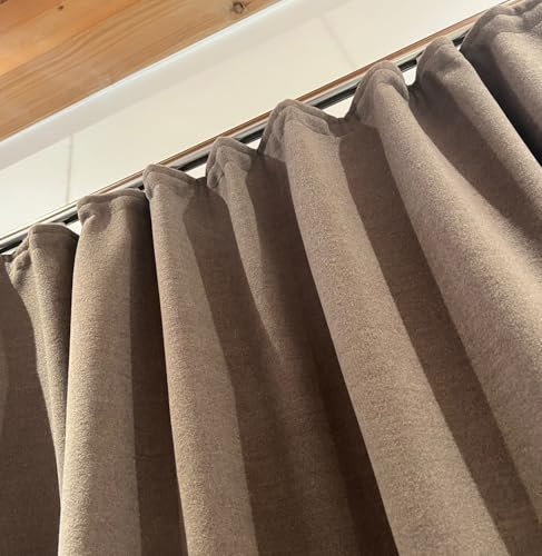 NOVUM fix Vorhang Gardine aus Soft Filz, Extra Dick, Taupe, Wärmeisolierend, Verdunkelnd, Energiesparend, mit Kräuselband, Raumteiler, Akustikvorhang, Türvorhang 138x250cm(BxH)