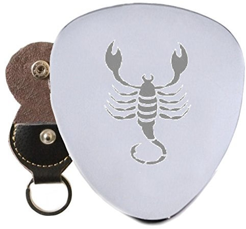 Scorpio Zodiac Star Sign Gitarre Plektrum Graviert In Schlüsselanhänger aus Halterung