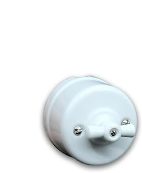 Conmutador de superficie, con lazo, acabado en porcelana blanca, ideal para controlar la iluminación en espacios interiores.