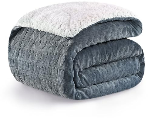 PanxHome Sherpa Decke 160x200 cm, Einzigartige Herzförmiger Jacquard Milchvelours Kuscheldecke, 470GSM Dicke Decke, Warm Kuscheldecke Flauschige, Sofadecke, Wohndecke, Couchdecke, Grau