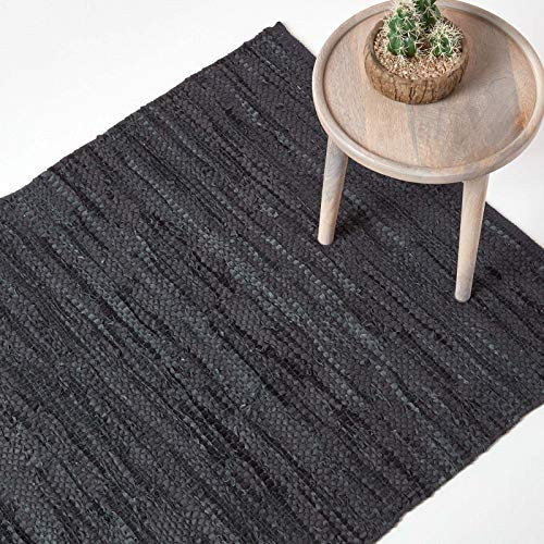 Homescapes Teppich Denver aus 100% recyceltem Leder, 90 x 150 cm, schwarz