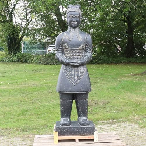 Oriental Galerie Samurai Krieger aus Stein Japan Steinfigur Skulptur Gartenfigur Massiv frostsicher für innen und außen Steinkrieger stehend 152 cm