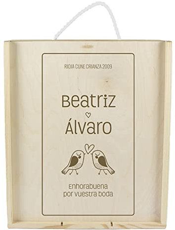 Caja de Madera para tres Botellas de Vino grabada con título, Nombres y dedicatoria. Número de Botellas a Elegir