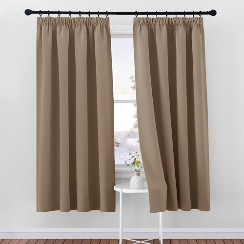 PONY DANCE Vorhang Blickdicht Kräuselband 2er Set Kurze Gardinen Wohnzimmer Thermogardine Wärmeisolierend Verdunklungsvorhänge für Schienensystem, H 175 x B 140 cm, Cappuccino