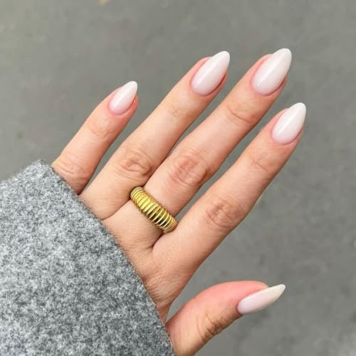 KQueenest Weiß Press On Nails Kurz, Acryl Nägel zum Aufkleben Kurz Runde, Einfarbig Fake Nails Mandel Fingernägel zum aufkleben, Glänzende Gel Kunstnägel für Frauen Alltagstauglich 24 Stück