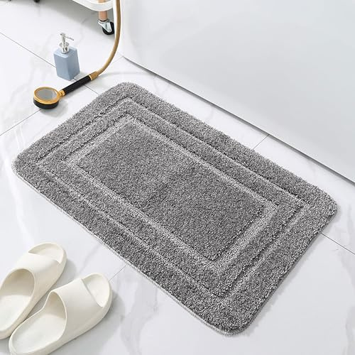 HELLSER Badezimmerteppich KIRA | Badematte rutschfest & Waschbar | Weicher Mikrofaser Badteppich | Saugfähig & Schnelltrocknend | Oeko-TEX Badvorleger für Fußbodenheizung | Grau | 60x120 cm