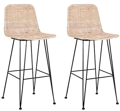 Beliani Barstuhl 2er Set Rattan naturfarben mit Lehne Fußstützen Metallbeine Boho Cassita