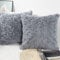 NIULAA Weich Plüsch Kissenbezug 50x50 2er Set Grau Deko Kissenbezüge Pelz Flauschig Kissenhülle Luxus Zierkissen Sofakissen Kunstfell Kissen für Sofa Wohnzimmer Schlafzimmer