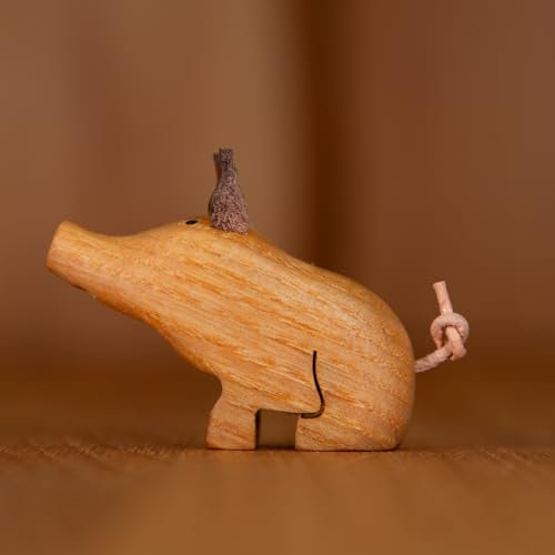 Staboos Schweinchen Figuren 55 mm Sitzend - Glücksschweinchen Deko aus Nachhaltigem Europäischen Holz - Einzigartige Schwein in Geschenkverpackung - Süße Holzschwein