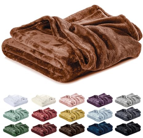 Lavea® Kuscheldecke 130x150 cm - Haselnuss | Mikrofaser – Flauschige Fleecedecke für Sofa und Bett, weiche Decke, pflegeleicht, Sofadecke, Tagesdecke oder Wolldecke