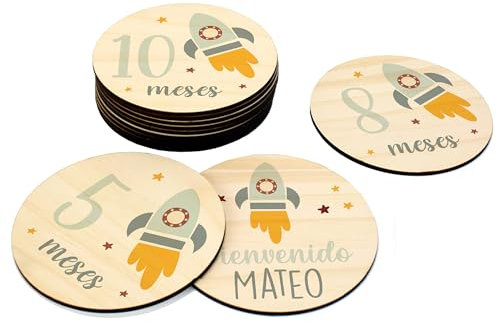 DEHOME - Placas Cumplemes Personalizadas con Nombre - Tarjetas Hito Bebé Madera Pino Natural 4mm - Impresión Directa sobre la madera - Regalo para Recién Nacido Hecho en España (Cohete, Español)