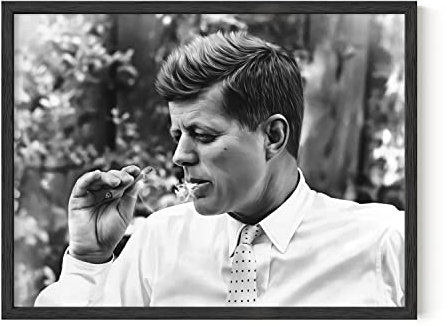 HAUS AND HUES JFK Smoking Wandkunst für Männer – Coole Poster für Jungs Schlafzimmer, Trippy Poster und Drucke für Wanddekoration, Unkraut-Poster für Studentenwohnheim, John F Kennedy Stoner Poster