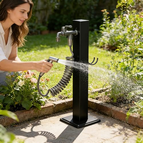 T-ZBDZ Wassersäule Garten mit Wasserhahn und Spritzpistole, Wasserzapfsäule Wasserzapfstelle Edelstahl, Schwarz Wassersäule Standbrunnen für Bewässerung Waschen, UV- & Frostsicher (60CM)